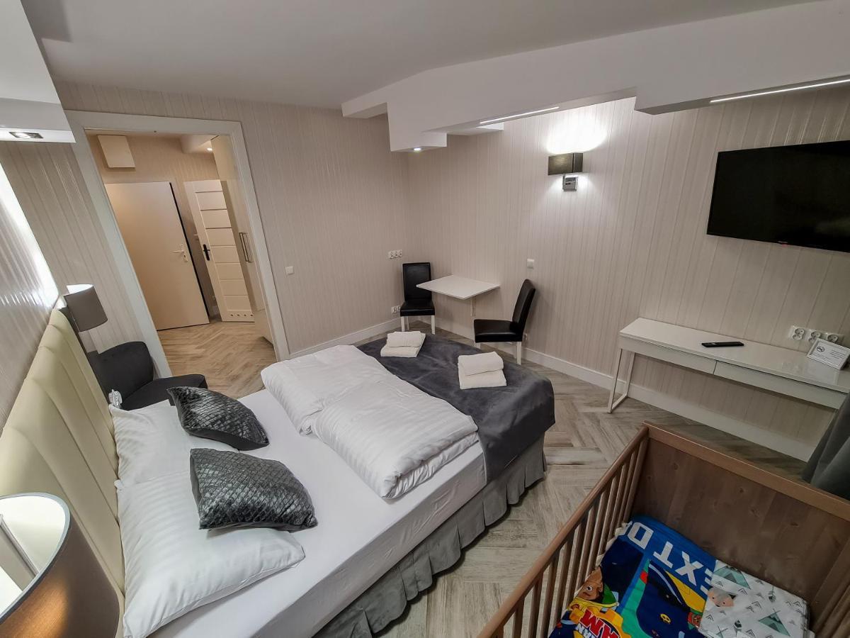 Apartamenty Hayduk Żary Esterno foto